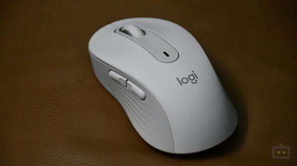 Logitech Signature M650 Review: Design