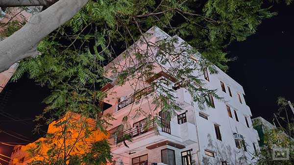 Low-Light Camera & Video Recording Performance