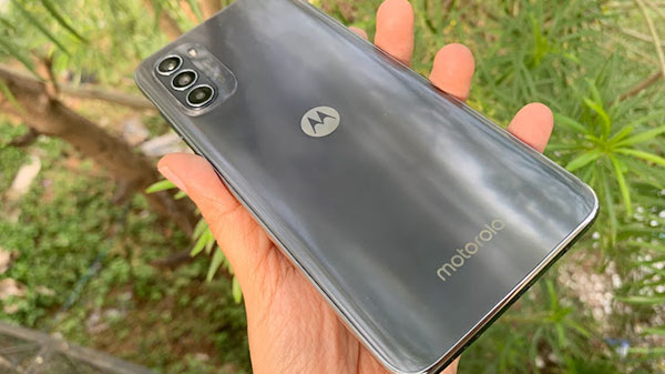 Moto G52 Verdict: Keep Your Options Open