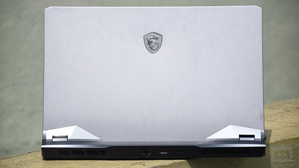 MSI Raider GE76 12UHS Review: Performance