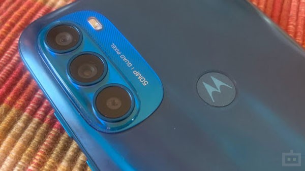 Lenovo Exec Teases Powerful Smartphone Camera; 200MP Phone Tipped