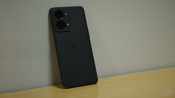 OnePlus Nord 2T Review: Design