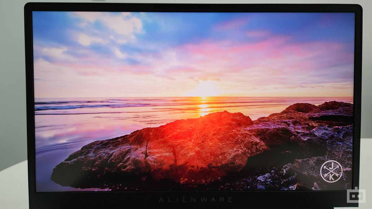 Alienware x15 R2 Review: Gaming Centric Display Alienware x15 R2 Review: Gaming Centric Display