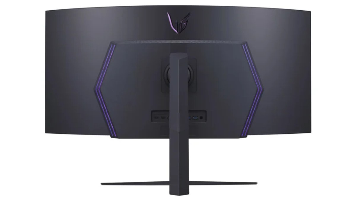 LG Unveils Its First-Ever Curved OLED Display Targeted At Gamers