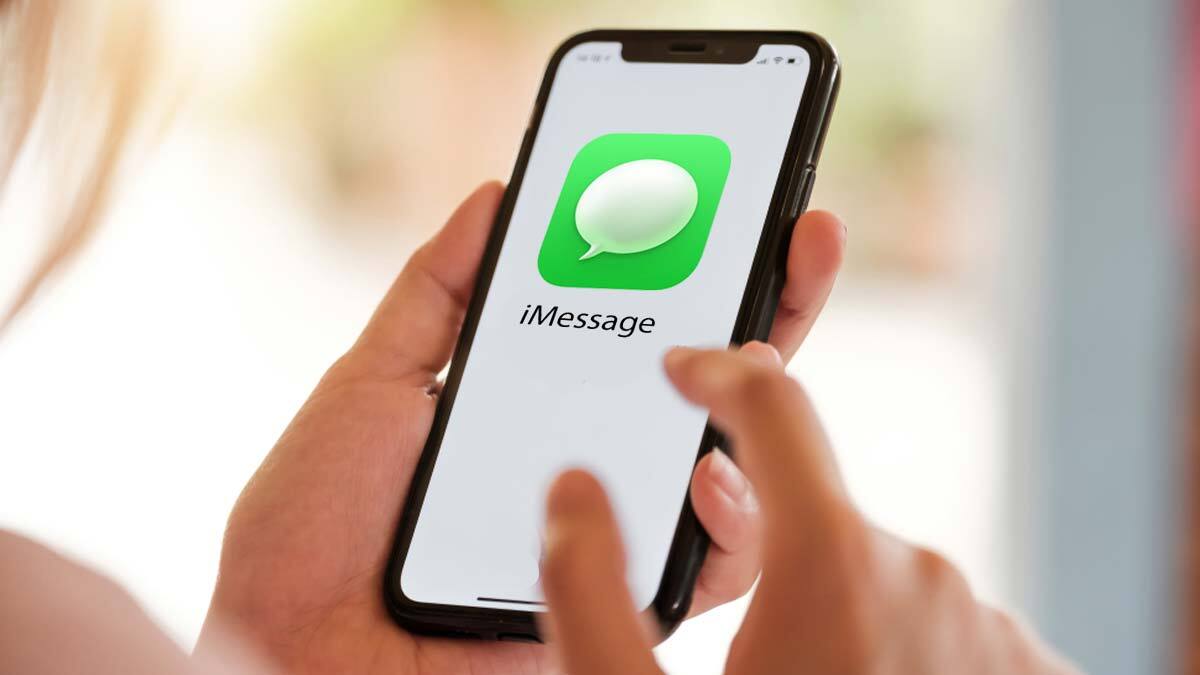 Why Is Google Pushing For RCS Messaging & Why Apple Should Use It?