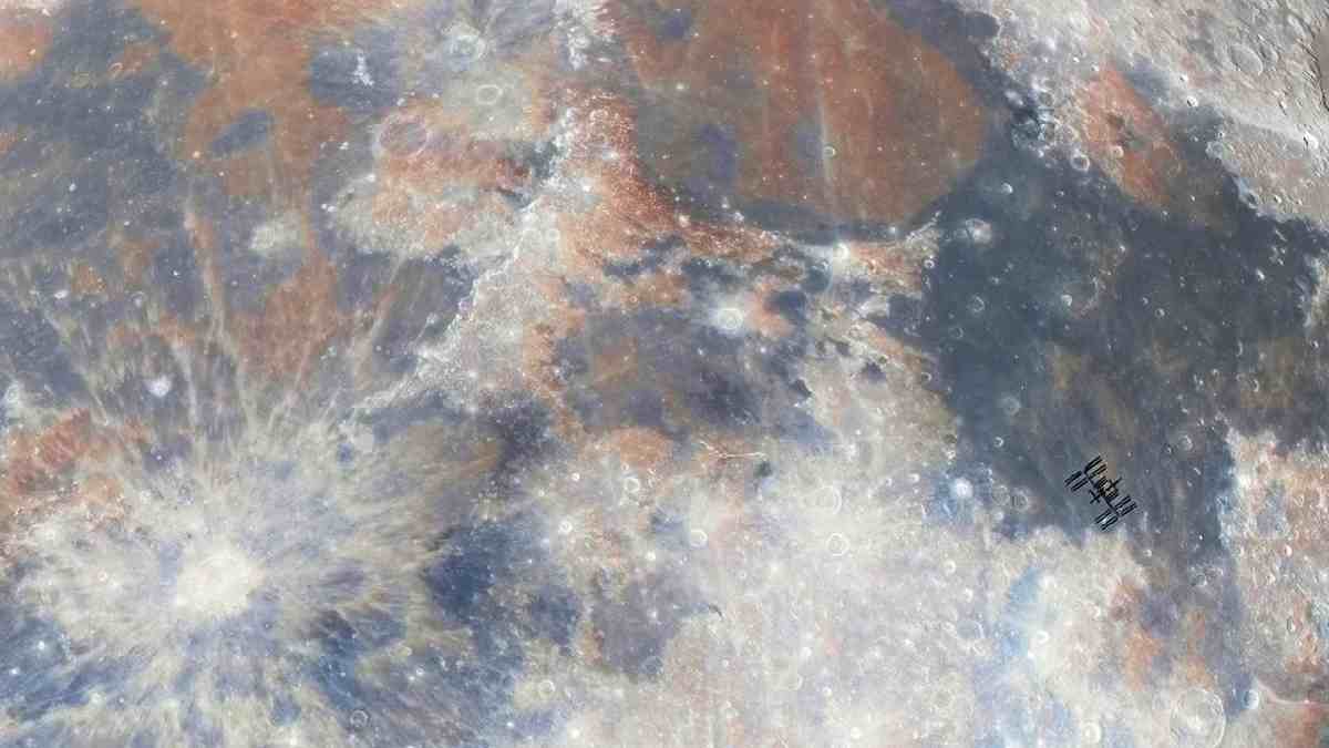 This Might Be The Most Incredible Photo Captured Of A Dying Comet