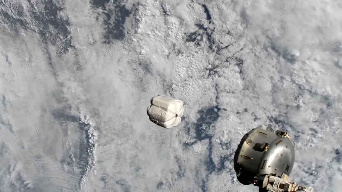 Video Shows International Space Station Spewing Garbage Towards Earth