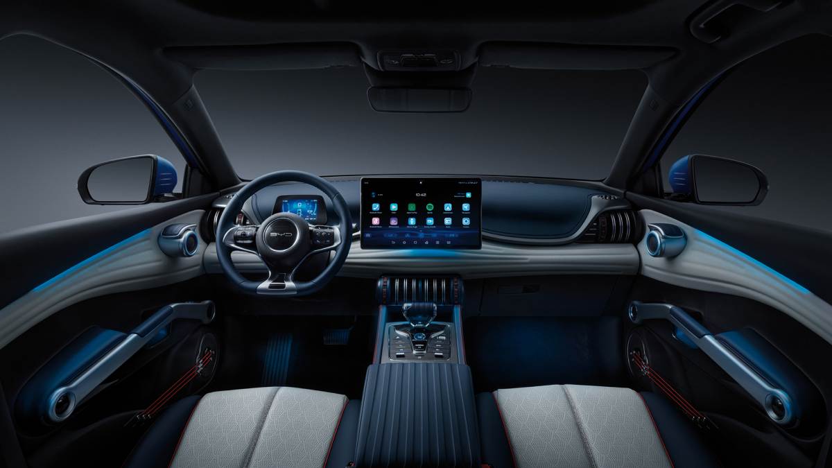 BYD Atto 3 Mid-Size Electric SUV With 521km Range Launched In India