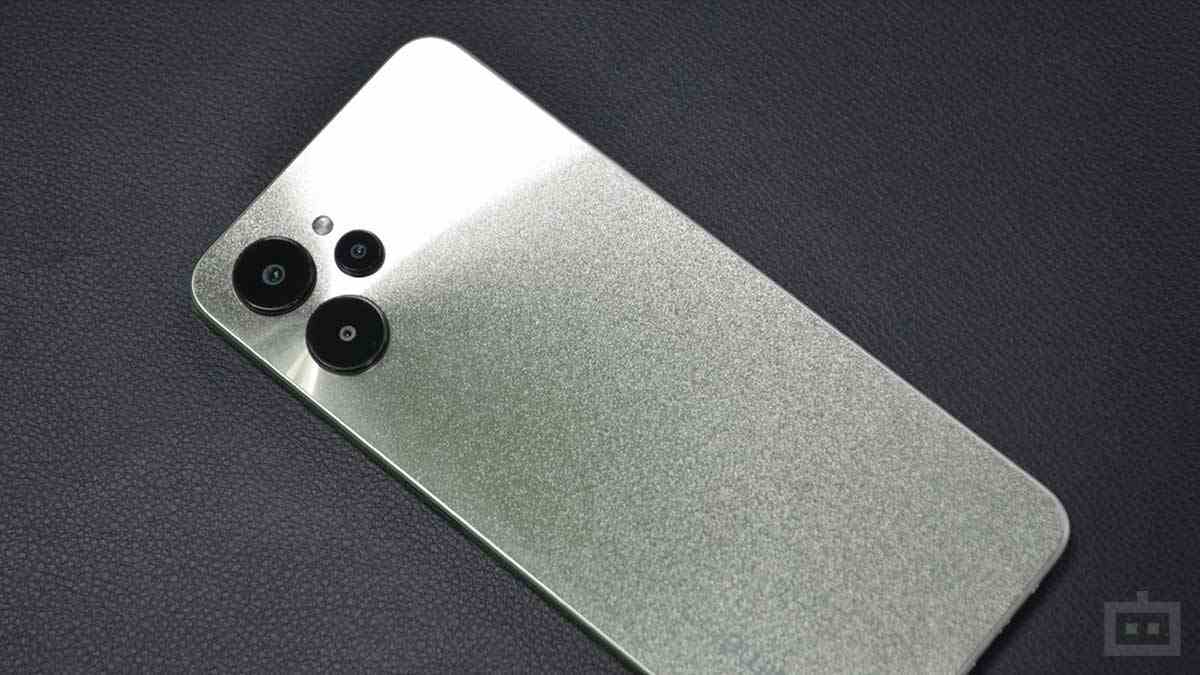 Mysterious Realme Smartphone Spotted on TENNA Listing