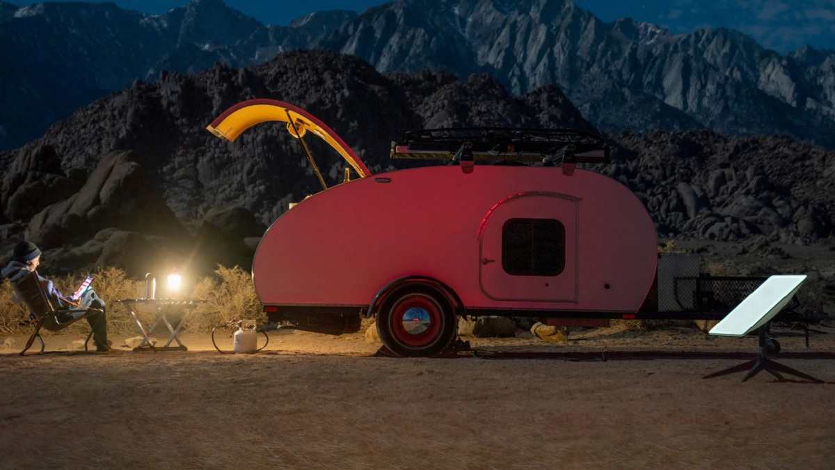 SpaceX To Offer High-Speed Internet On Moving Vehicles; Here's How