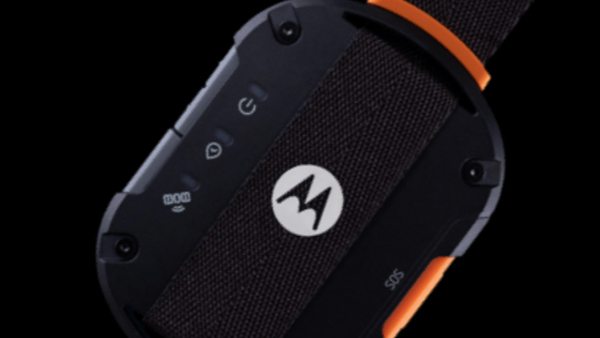 Send Messages via Outer Space With Motorola’s Satellite Link