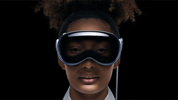 Apple's Vision Pro Headset Expected to Have Slow Adoption