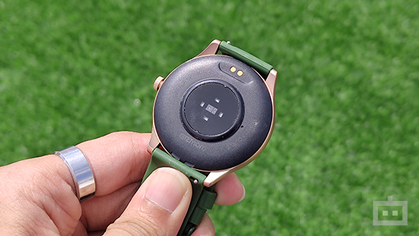 Gizmore CURVE Review: A Stylish Smartwatch For The Cheap Gizmore CURVE Review: A Stylish Smartwatch For The Cheap