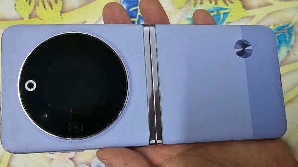 TECNO Phantom V Flip 5G Live Images Leaked With Specifications