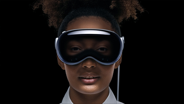 Apple's Vision Pro Faces Supply Chain Challenges: What Lies Ahead?