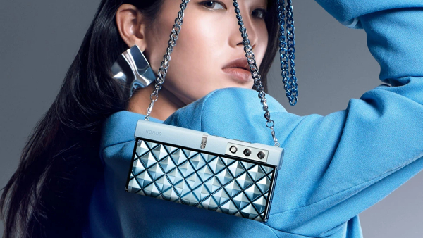 Honor V Purse outward folding smartphone launched