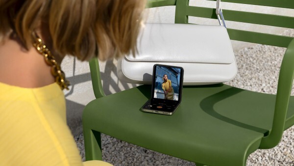 OPPO Find N3 Flip: Triple Cameras, Stellar Performance OPPO Find N3 Flip: Triple Cameras, Stellar Performance