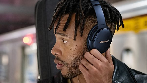 Check Out the Perfect Tech Gifts for Your Loved Ones This Dussehra