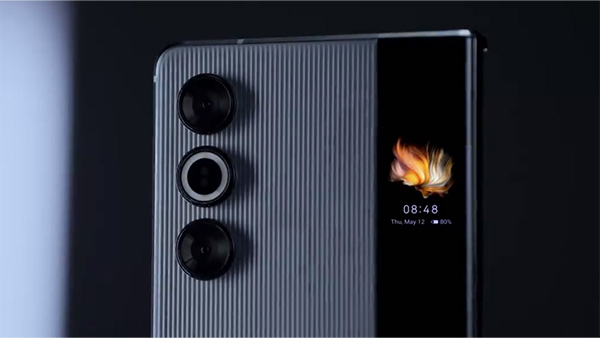 Vivo & Transsion to Debut World’s First Rollable Smartphone in 2024