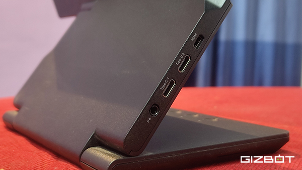 ViewSonic VP16 OLED Review