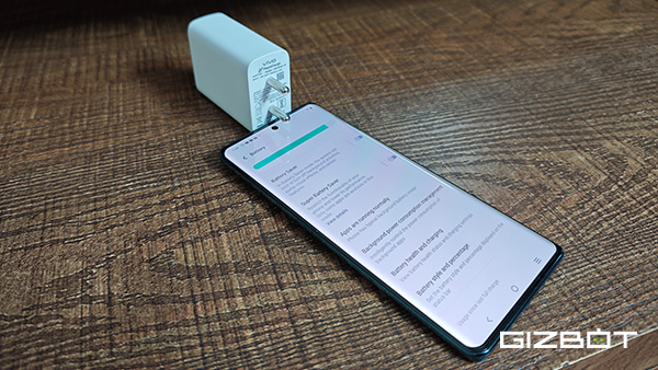 Vivo V30 Review: A Stylish Mid-Ranger No Short on Substance