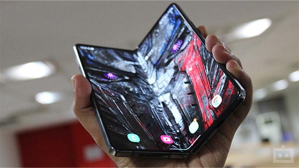 Apple Reportedly Planning Foldable 20.3-Inch Hybrid by 2025 Apple Reportedly Planning Foldable 20.3-Inch Hybrid by 2025