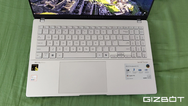 ASUS Vivobook S15 OLED With Snapdragon X Elite Review ASUS Vivobook S15 OLED With Snapdragon X Elite Review