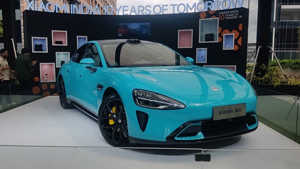 Xiaomi Showcases the SU7 Electric Sedan at Its 10th Anniversary Event
