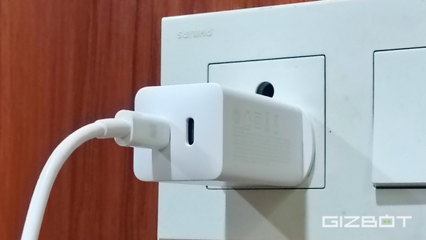 ASUS 65W GaN Charger Review: Small Size, Big Power