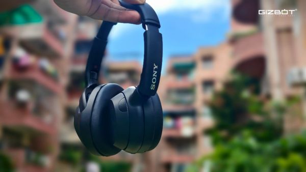 Sony ULT Wear Review: Bass for the Buck!