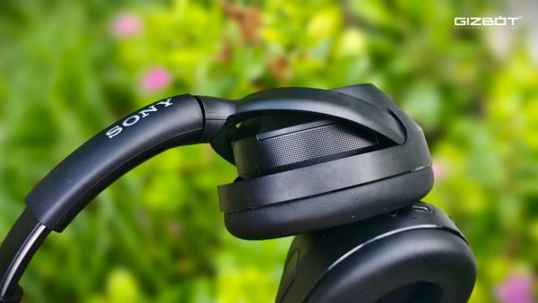Sony ULT Wear Review: Bass for the Buck!
