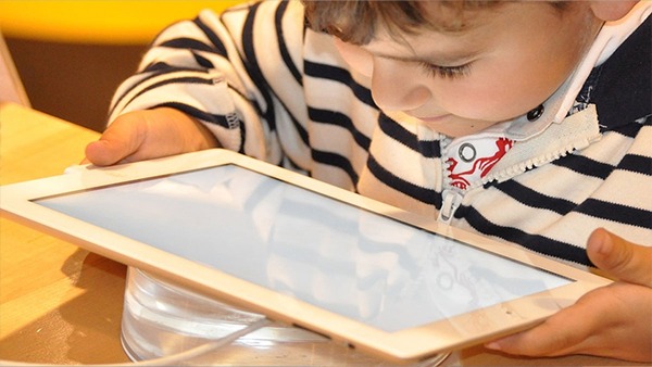 Guiding Children Towards Healthy Tech Use