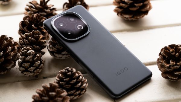 iQOO 13 Surges Past 3 Million on AnTuTu with Snapdragon 8 Elite