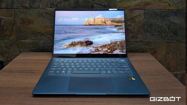 HP EliteBook Ultra G1q Review: Does ARM Elevate the Business Laptop?