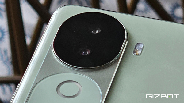 Vivo V40e Review: Stylish Phone with Uncompromised Battery Life