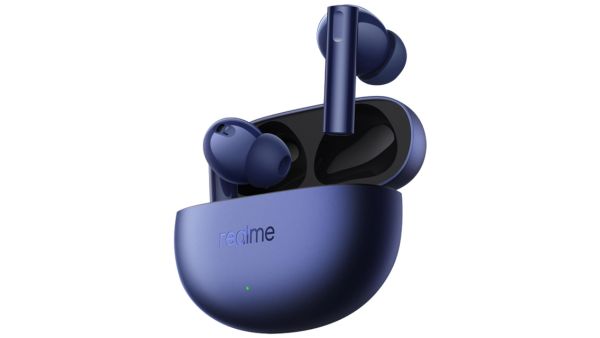 The Best Tech Gifts to Surprise Your Partner This Valentine's Day