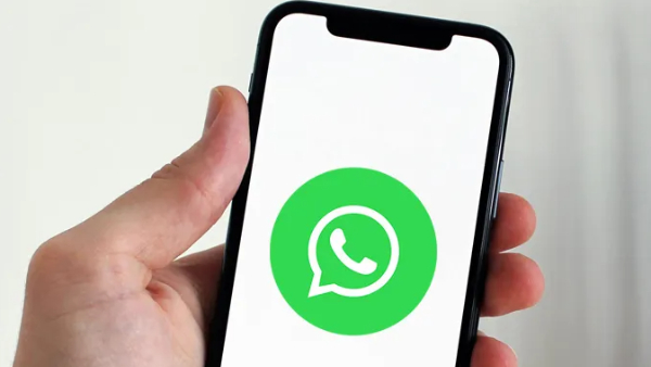 How to Secretly Read WhatsApp Messages Without Letting The Sender Know