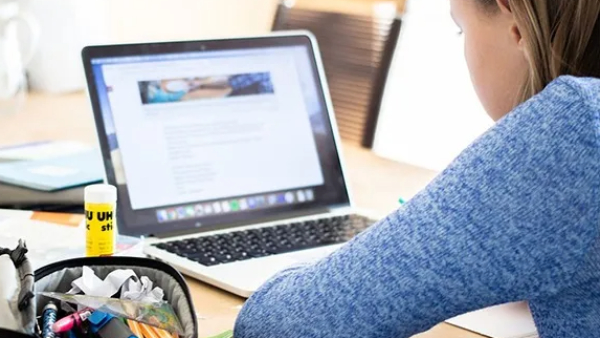 How to Choose a Laptop for Online Learning on a Budget