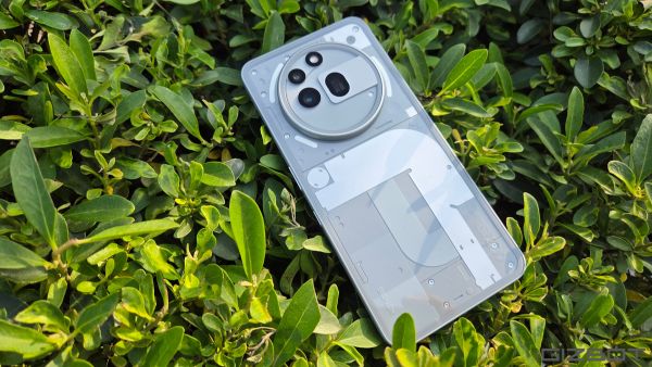 Nothing Phone (3A) Pro Review: Balancing Style and Functionality