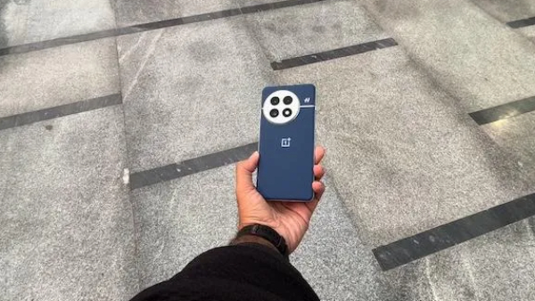 OnePlus 15 Reportedly in Works