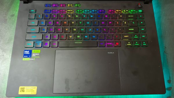 ASUS ROG Strix Scar 16 (2025) Review