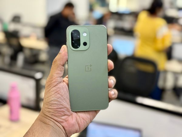 Father’s Day 2025: Unique Tech Gadgets Your Dad Will Actually Use