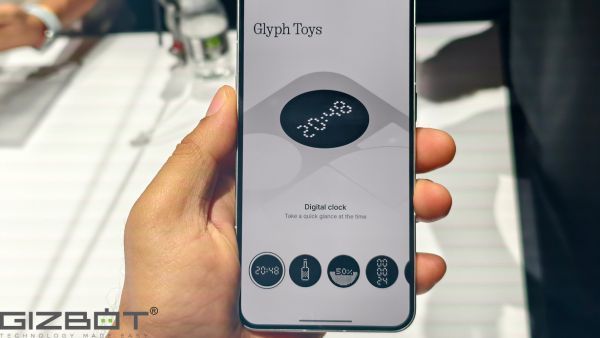 Nothing Phone (3) First Impressions: A Bold Bet with Niche Appeal Nothing Phone (3) First Impressions: A Bold Bet with Niche Appeal