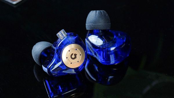 Headphone Zone Teams Up with KZ for Sub-₹1,000 EDX Pro Earphones Headphone Zone Teams Up with KZ for Sub-₹1,000 EDX Pro Earphones