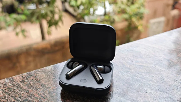 Raksha Bandhan: Five Tech Gifts You Can Buy from the Independence Sale