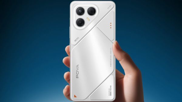 Top 5 Phones Under ₹15,000 to Buy This Independence Day Sale Top 5 Phones Under ₹15,000 to Buy This Independence Day Sale