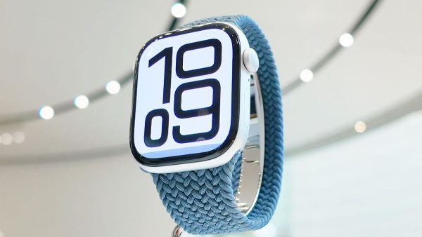 Apple Watch Series 11 Rumours: Brighter Display, BP Alerts, and More