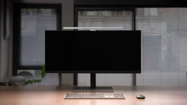 BenQ Launches ScreenBar Pro: Smart Monitor Light Bar For Eye