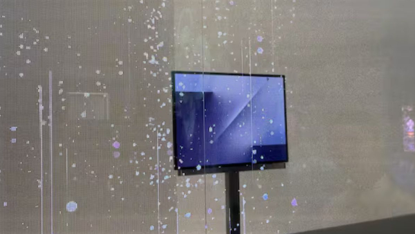 Samsung Showcases Galaxy Tri-Fold for the First Time Samsung Showcases Galaxy Tri-Fold for the First Time