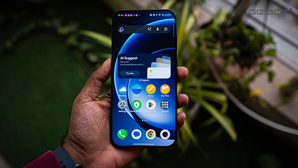 OnePlus 15 Review: The Power and Speed are Back, But at a Cost OnePlus 15 Review: The Power and Speed are Back, But at a Cost